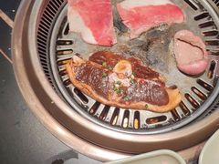 -梨花自助烤肉(西三旗万象汇黑金店)