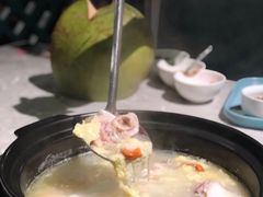 榴莲椰子鸡-百年果林椰子鸡(益田假日里店)