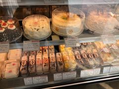 -红宝石·鲜奶小方·海派西点房(南丹店)