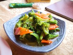 西兰花-维吾尔餐厅(宜山路店)