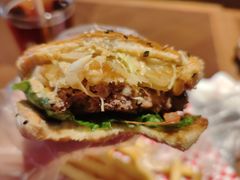 海绵宝宝菠萝屋汉堡-Take A Bite·TAB汉堡