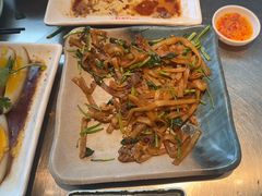 -潮界(LU·ONE凯德晶萃广场店)