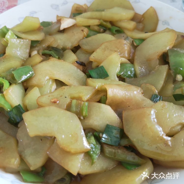 这是一款适合清炒的清炒黄瓜