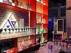 -UP嘻哈酒吧(粉巢店)