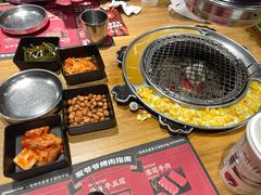 -青瓦炭韩潮烤肉(花园道店)