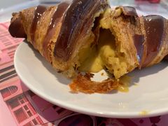 咸蛋黄爆浆可颂-Top Impression Bakery Wolli Creek