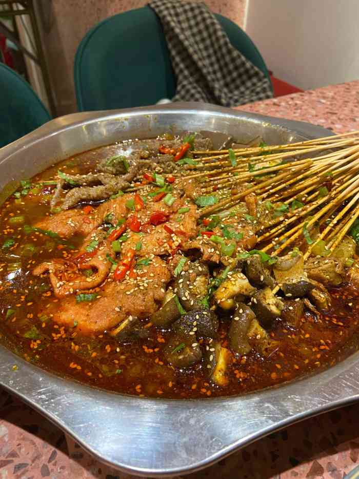 介家有料串串香(巴黎春天天山路店)-"一般吧,味道没什么特色,红料理的