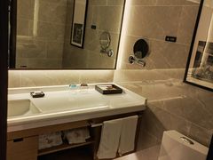 -格林东方酒店(独墅湖尹山湖郭苑路地铁站店)