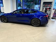 -TESLA 特斯拉(上海太古汇体验店)