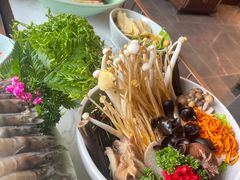 -捞神煲汤火锅(湖滨商业街店)