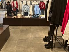 -URBAN REVIVO(青特万达广场店)