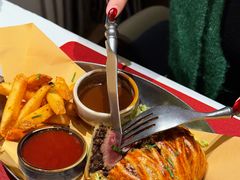 -普朗姆生蚝牛排馆 The Plump Oyster(成都摩方购物中心店)