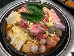 韩式芝士年糕拉面火锅-烤路里·韩国品质自助烤肉(石路天虹4号店)