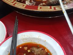 -烧哥美蛙肥肠鱼火锅·十五年社区店