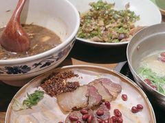 -吃饭皇帝大土家民族菜(正大广场店)