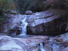 景点-大鄣山卧龙谷景区