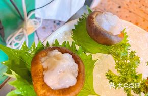 Fresh Mushroom Crab Roe Shrimp Paste