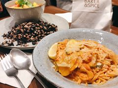 泰式虾仁黄咖喱饭配杂粮米饭-BAKER&SPICE(国金中心商场店)