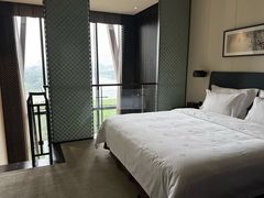 -深圳隐秀山居酒店