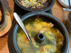 云南经典汽锅鸡-云海肴·汽锅鸡·云南菜(苏州中心店)