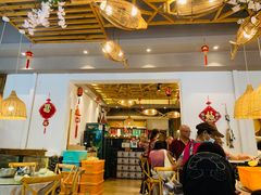 -鲜榨果汁·啤酒鱼(环岛河店)