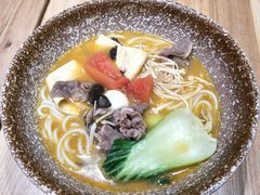 -蒙自源过桥米线(红谷滩万达店)