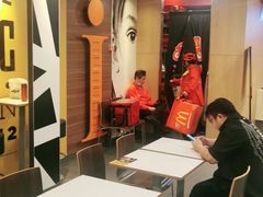 等位区-麦当劳(衡阳中心汽车站店)