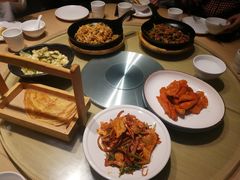 -关东小磨东北菜(上海长风大悦城店)