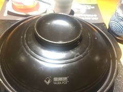 -洪氏嗨捞·广东猪肚鸡·椰子鸡火锅(西咸万象城店)