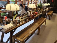 -银米·云南传统过桥米线(双廊黑金冠店)
