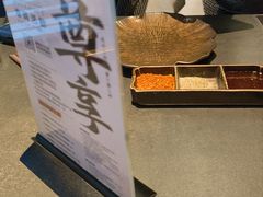 -铭牛烧肉·和牛海鲜自助(高新月牙湖店)