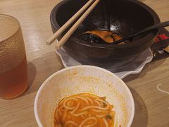 -花馬肆.云南过桥米线(汉神购物广场现场熬汤店)