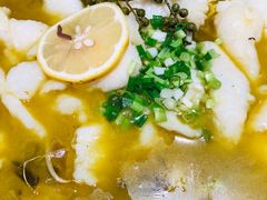 -陈阿婆鱼头泡饼·京味菜(复兴路店)