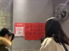 -爆炸头阿姨小四川正宗川味小吃(无任何分店)