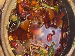 -有红鸡毛店·砂锅菜(抚琴夜市店)