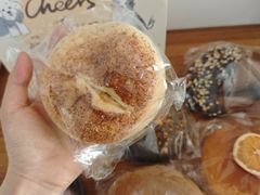 芝士藤椒蟹柳松松-屋裡·Union Bakery(龙江路店)