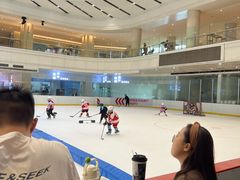 -陈露国际冰上中心(天津嘉里汇店)