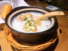 皮蛋瘦肉粥-吴家·非遗淮扬小馆(镇江万达广场店)