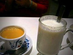 奶茶+杏仁露-翠华餐厅(山顶道店)