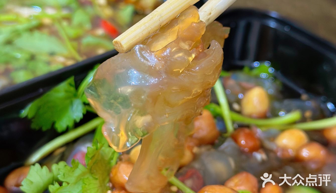 潮汕“毒药”｜让人欲罢不能的金二顺生腌❗️