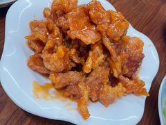 -胡子饮食店