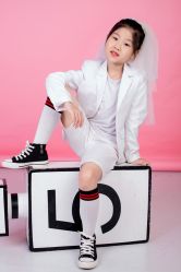 -亲吻宝贝儿童摄影