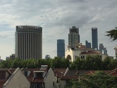 -上海市位育初级中学