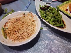 -肥肥虾庄·金牌油焖大虾(杨园滨江时代walk店)