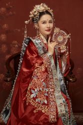 -乐派诗婚纱摄影