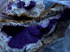 紫薯全麦包-白骑士欧洲蛋糕店(夏威夷店)