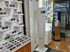 -MiRi眼镜·蔡司·星趣控·尼康控优点视觉合作店(南京东路店)