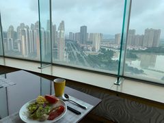 -荣誉国际酒店-云顶旋转餐厅