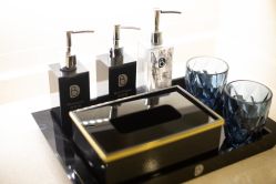 -海豚湾高端月子会所(黄浦店)