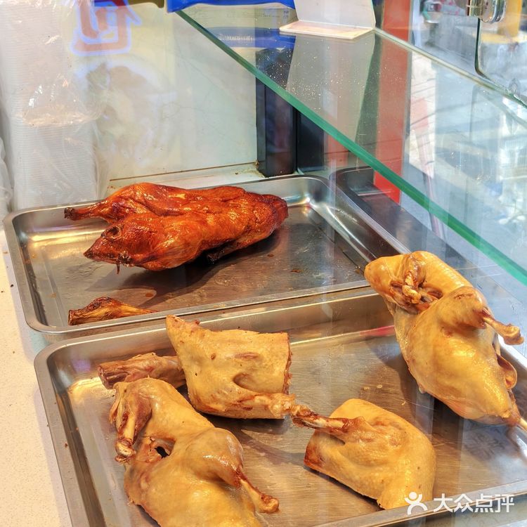 南京怎么随便找一家鸭血粉丝都好吃啊！